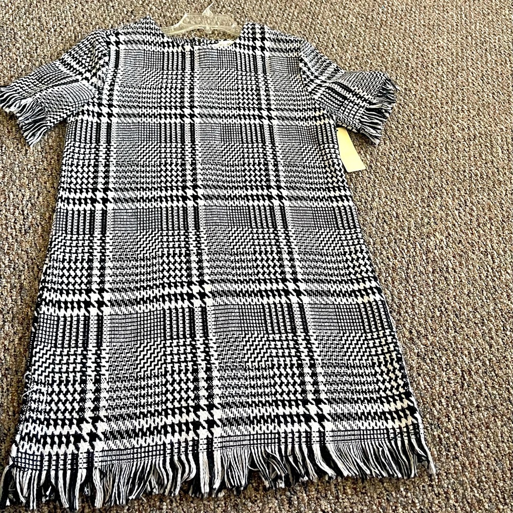Women's Black/White Dress